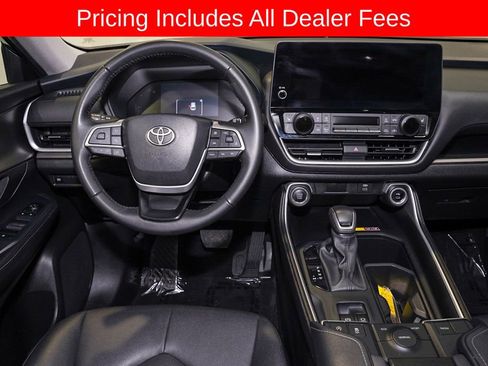 Certified 2025 Toyota Grand Highlander FWD image 7