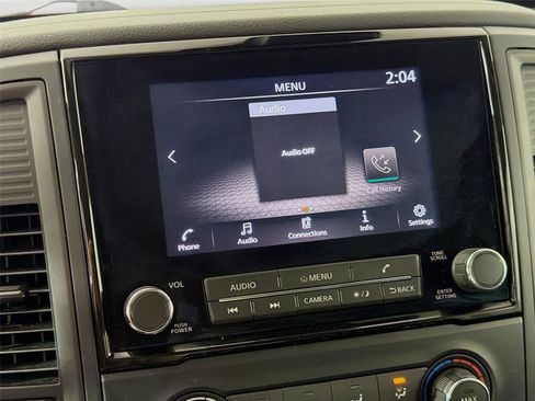 Used 2024 Nissan Titan SV image 14