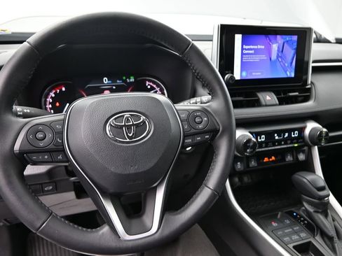 Used 2023 Toyota RAV4 XLE w/ Convenience Package image 20