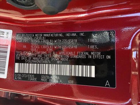 Used 2022 Toyota Highlander XLE FWD image 28