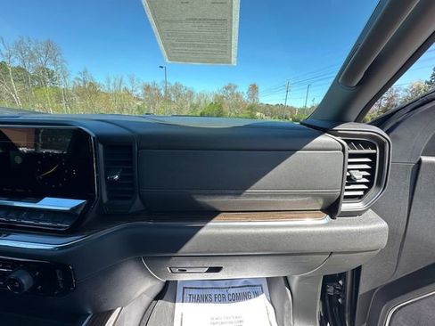 Used 2024 Chevrolet Silverado 1500 LT Trail Boss w/ Protection Package image 16