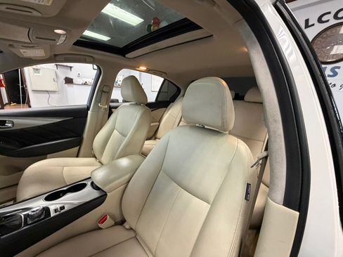 Used 2020 INFINITI Q50 Luxe w/ All Weather Package image 15