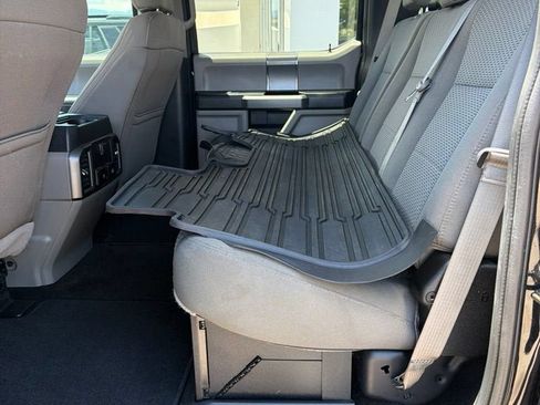 Used 2017 Ford F350 XLT w/ XLT Premium Package AWD/4WD image 10