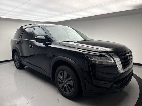 Used 2022 Nissan Pathfinder SV image 7