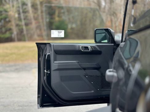 New 2025 Ford Bronco Badlands w/ Sasquatch Package image 32