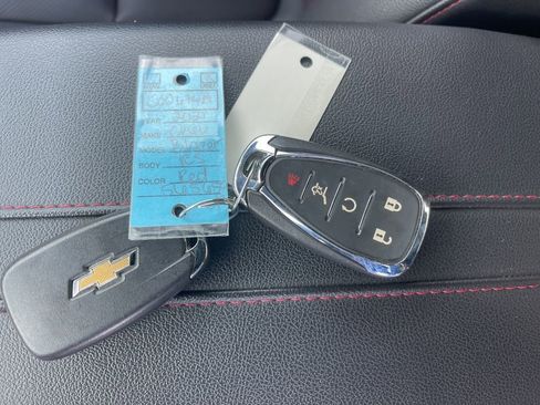 Used 2021 Chevrolet Blazer RS w/ Enhanced Convenience Package image 39