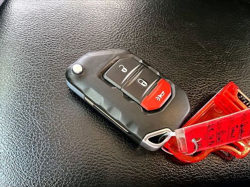 Used 2022 Jeep Gladiator Mojave w/ Trailer Tow Package image 31