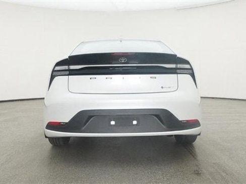 New 2025 Toyota Prius Plug-In Hybrid FWD image 89