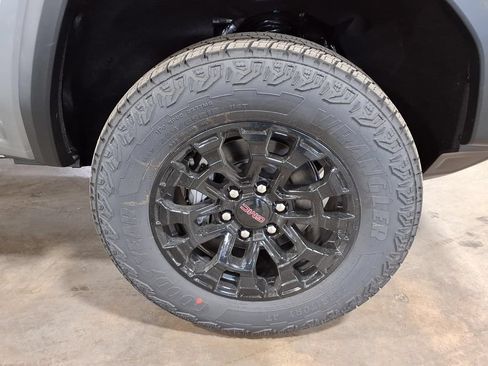 New 2026 GMC Canyon Elevation w/ Convenience Package RWD image 4