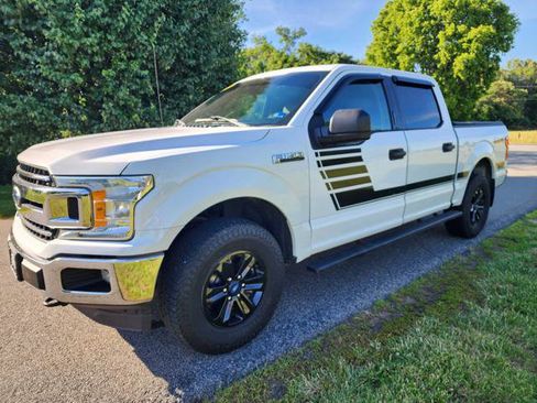 Used 2018 Ford F150 XLT AWD/4WD image 2