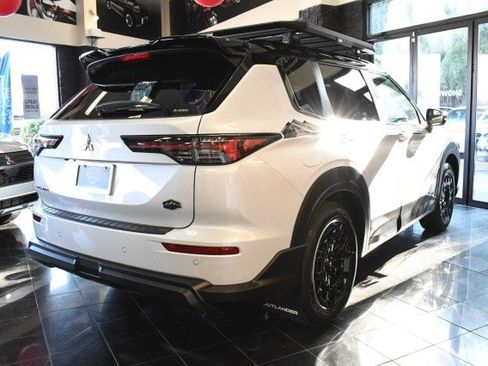 New 2026 Mitsubishi Outlander AWD image 21