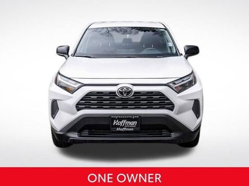 Used 2024 Toyota RAV4 LE AWD/4WD image 5