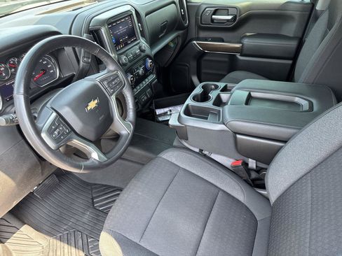 Used 2022 Chevrolet Silverado 1500 LT AWD/4WD image 10