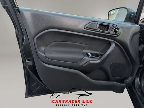 Used 2019 Ford Fiesta SE w/ Equipment Group 201A FWD image 12