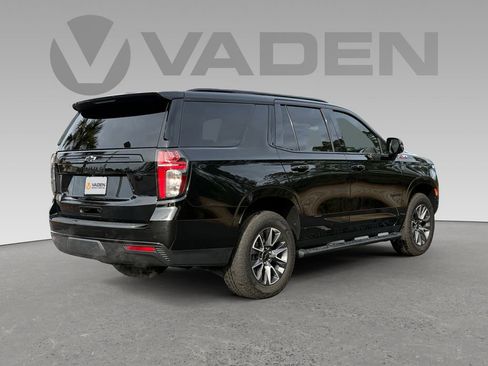 Used 2024 Chevrolet Tahoe Z71 w/ Luxury Package image 19