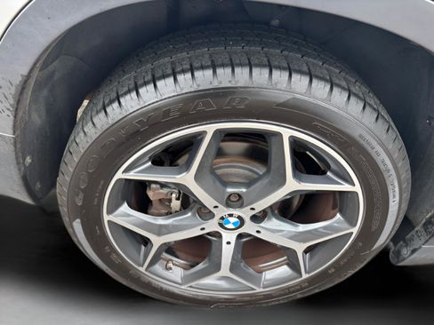 Used 2018 BMW X1 sDrive28i image 38