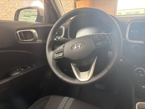 New 2026 Hyundai Venue SEL FWD image 18