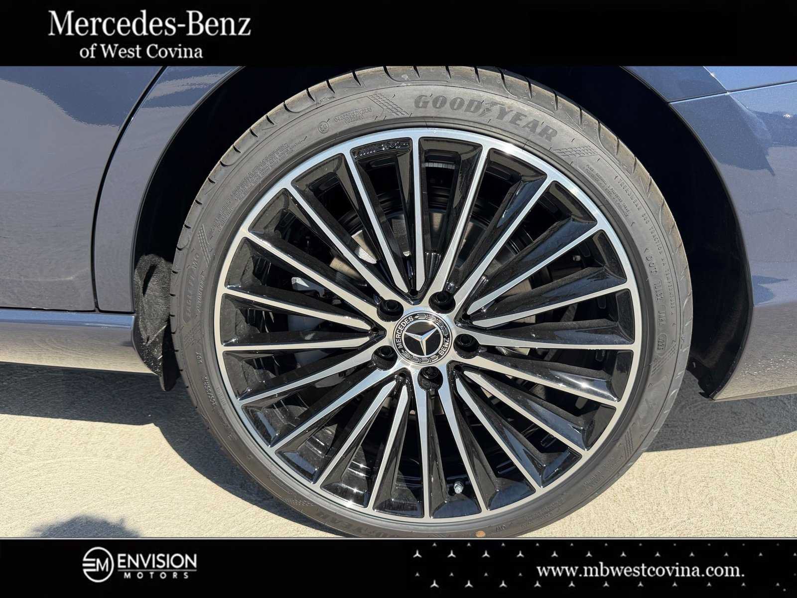 New 2026 Mercedes-Benz C 300 4MATIC Sedan image 15