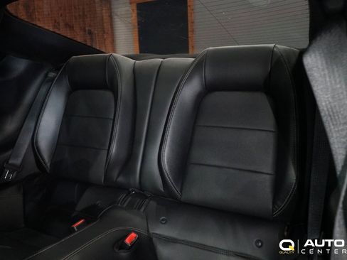 Used 2017 Ford Mustang GT Premium w/ Equipment Group 401A image 32