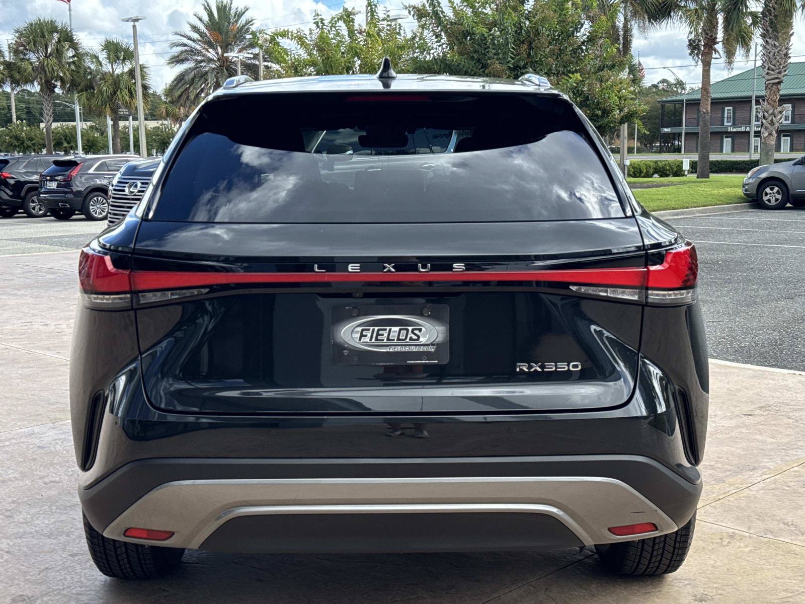 Used 2025 Lexus RX 350 Premium w/ Accessory Package (Z1) FWD image 4