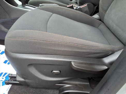 Used 2022 Chevrolet Trax LS w/ Tint and Cruise Package image 15