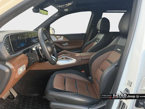 Used 2024 Mercedes-Benz GLS 63 AMG 4MATIC image 10