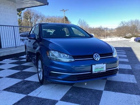 Used 2020 Volkswagen Golf 4-Door image 4