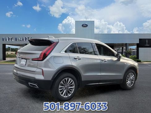 Used 2024 Cadillac XT4 Premium Luxury FWD image 5