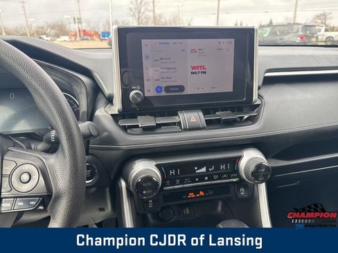 Used 2024 Toyota RAV4 XLE image 26