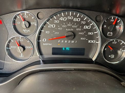 New 2025 Chevrolet Express 2500 w/ Communications Package image 26