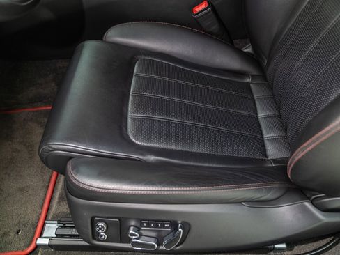 Used 2015 Bentley Continental GT image 36