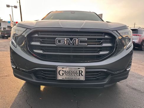 Used 2020 GMC Terrain SLE w/ Driver Convenience Package image 8