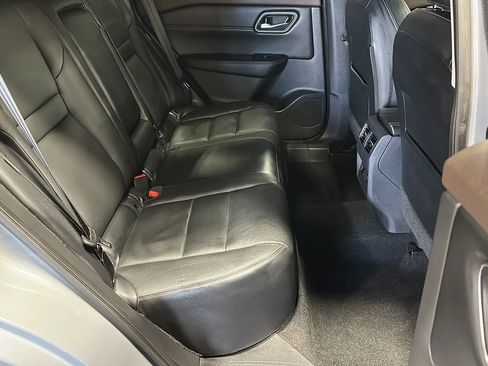 Used 2021 Nissan Rogue SL w/ Premium Package AWD/4WD image 16