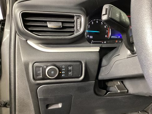 Used 2023 Ford Explorer XLT w/ Equipment Group 202A AWD/4WD image 26