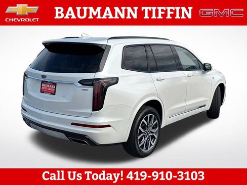 Used 2023 Cadillac XT6 Sport w/ Technology Package AWD/4WD image 5