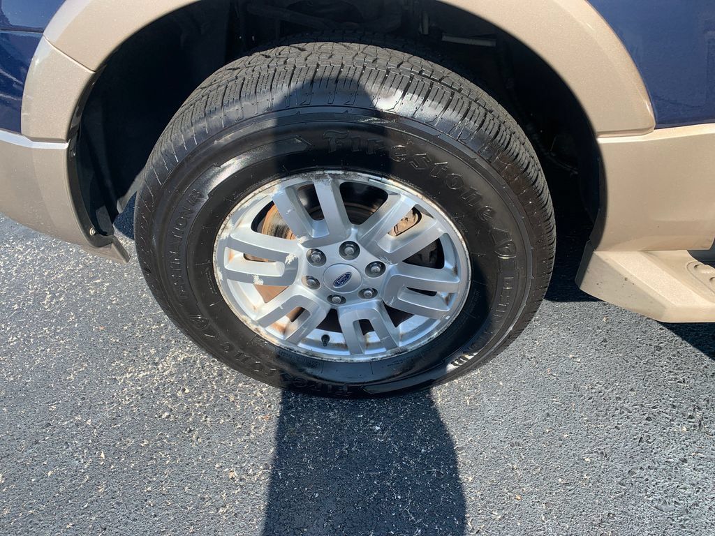Used 2012 Ford Expedition XLT AWD/4WD image 25