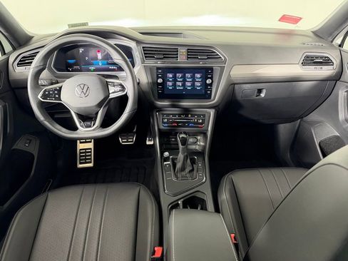 Used 2024 Volkswagen Tiguan SE R-Line FWD image 13