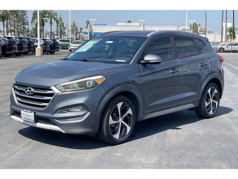 Used 2017 Hyundai Tucson Sport w/ Cargo Package FWD image 2
