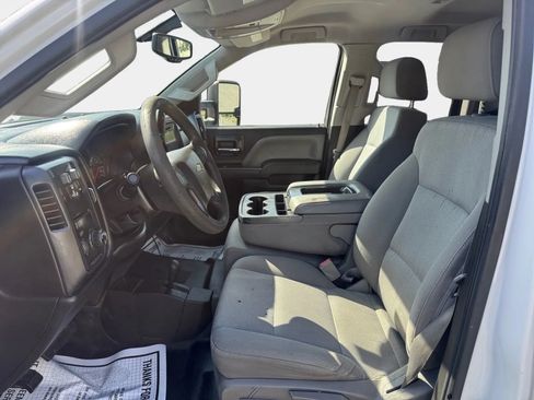Used 2015 Chevrolet Silverado 2500 W/T w/ WT Convenience Package AWD/4WD image 9