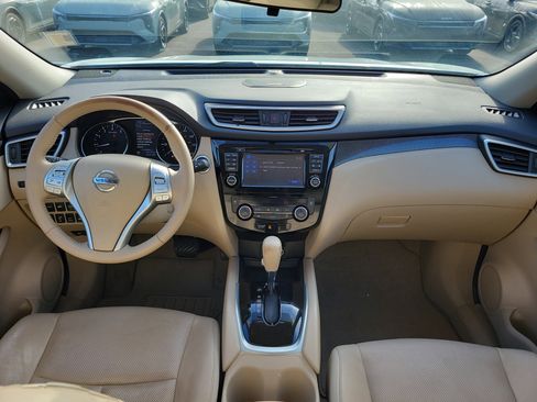 Used 2015 Nissan Rogue SL w/ SL Premium Package image 18