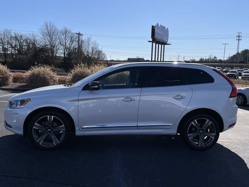 Used 2017 Volvo XC60 T5 Dynamic w/ Preferred Option Package image 4