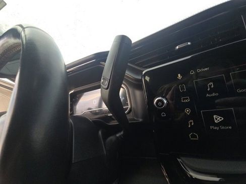 Used 2024 GMC Sierra 2500 AT4 w/ AT4 Preferred Package image 15