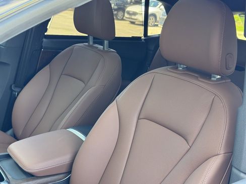 Used 2025 Audi Q8 Premium Plus image 19