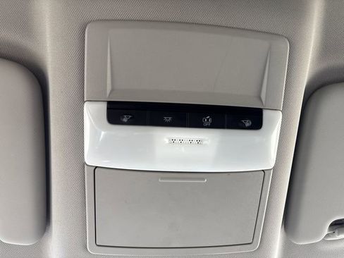 Used 2023 Nissan Rogue S image 34