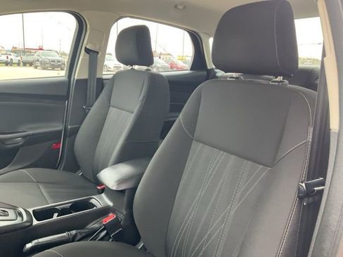 Used 2018 Ford Focus SE image 7