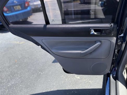 Used 2003 Volkswagen Jetta GLS image 17