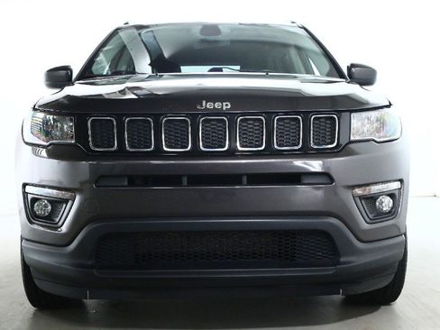 Used 2019 Jeep Compass Latitude w/ Popular Equipment Group image 7