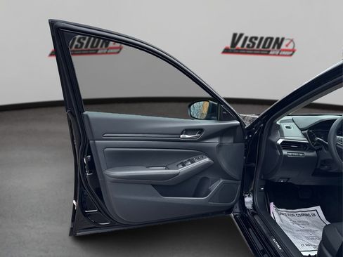 Used 2025 Nissan Altima 2.5 SV w/ SV Special Edition Package image 23