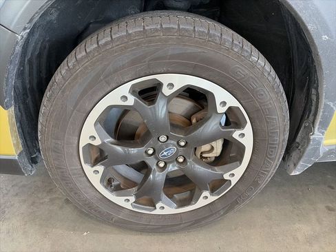 Certified 2023 Subaru Crosstrek 2.0i Premium w/ Popular Package #3 image 4