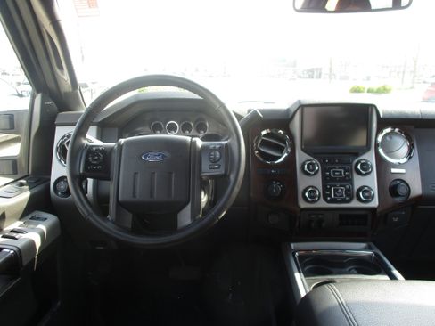 Used 2014 Ford F250 Lariat w/ Chrome Package AWD/4WD image 18